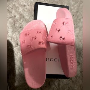 Pink rubber gucci slides